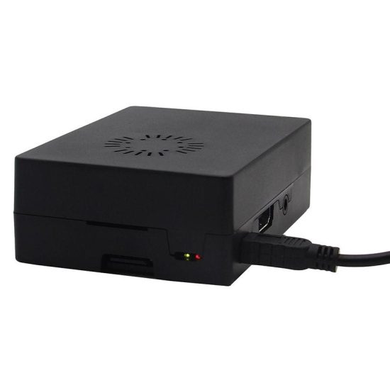 Vỏ nhựa kín kèm quạt tản nhiệt